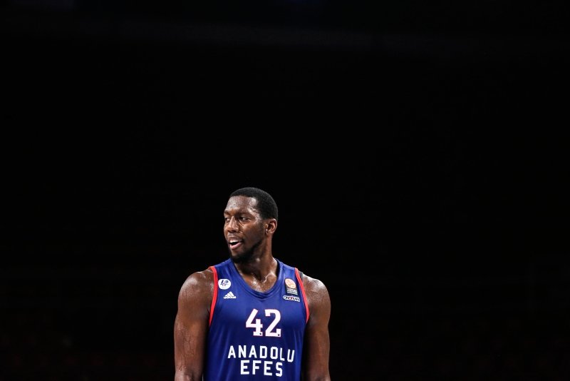 Anadolu Efes Dunston Ile Sozlesme Yeniledi Aspor