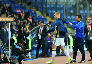Simon Kjaer yol ayrımında