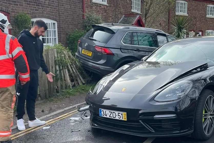Manchester United'da Bruno Fernandes trafik kazası geçirdi! - 1