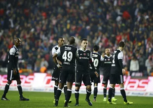 Fransa'yı korku sardı: 15 bin Türk