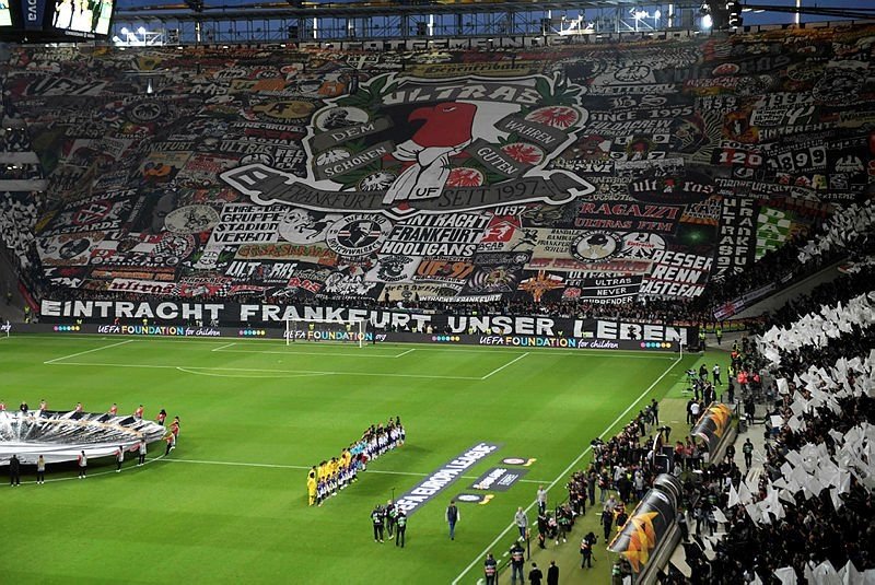 E.Frankfurt’tan rüya gibi koreografi! İşte o anlar...