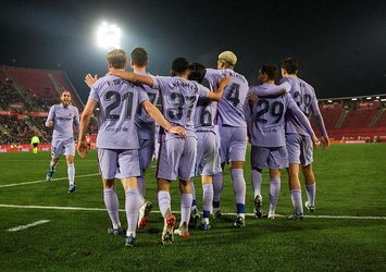 Barcelona 2022'ye galibiyetle başladı!