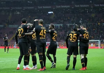 14 günde 5 hayati maç