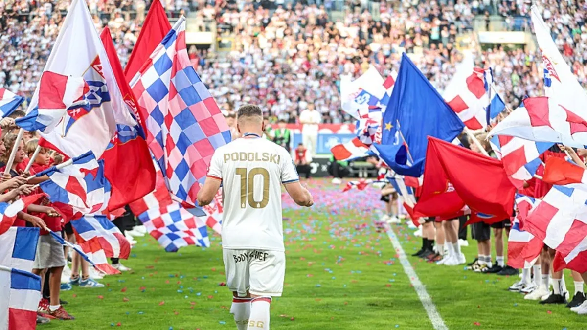 Galatasaray'dan Lukas Podolski paylaşımı!