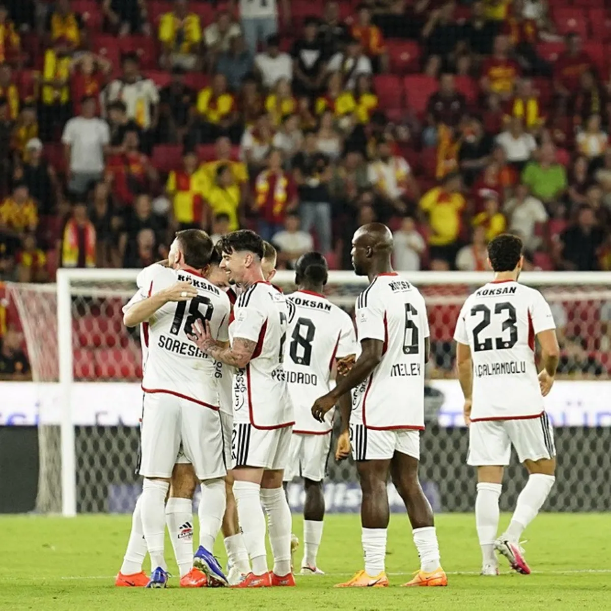 Göztepe'ye bir darbe de Gaziantep FK'dan! Ligde 3 puanla tanışamadılar