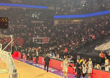 F.Bahçe-Beşiktaş maçında hakemler soyunma odasına gitti