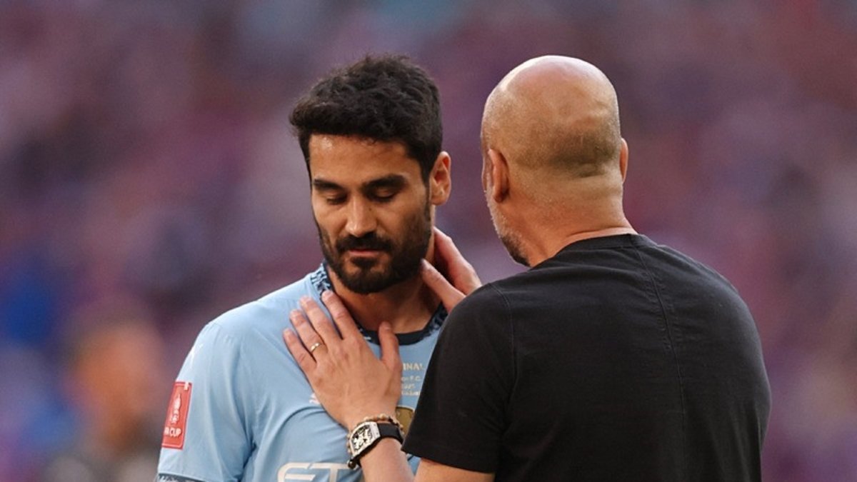 Galatasaray'dan Fenerbahçe'ye İlkay Gündoğan çalımı! Galatasaray'dan Fenerbahçe'ye İlkay Gündoğan çalımı!