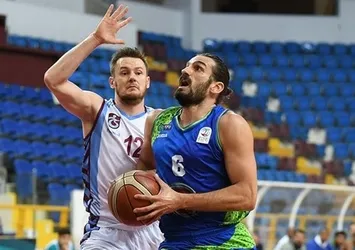 TOFAŞ sahasında Trabzonspor'u ağırlıyor