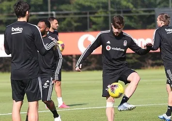 Beşiktaş günü çift idmanla tamamladı