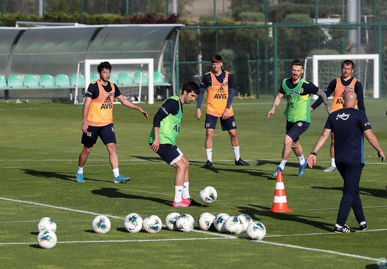 Fenerbahçe’den transfer harekatı! Muriqi’nin yerine dünya yıldızı