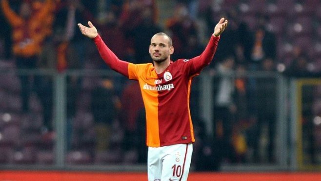 Galatasaray’da Sneijder depremi!