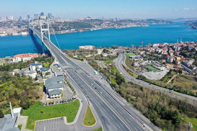 Bugün sokağa çıkma yasağı var mı? Sokağa çıkma yasağı hangi saatlerde olacak? Saat kaçta dışarı çıkılabilecek? | Corona virüsü önlemleri - 2