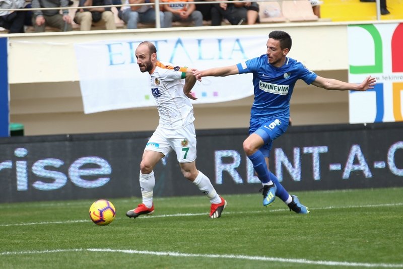 Alanyaspor - Erzurumspor maçından kareler