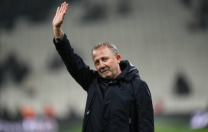 Beşiktaş’ta kiralık gönderilenler için veda kararı! 3 futbolcunun opsiyonları kullanılacak