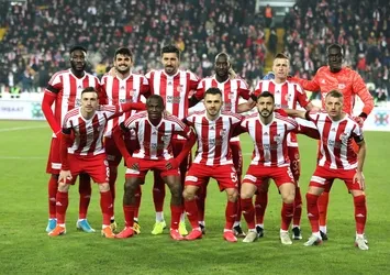 Lider Sivasspor'un evinde bileği bükülmüyor