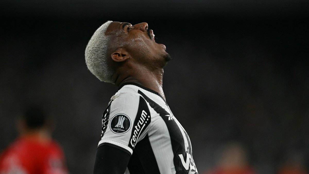 Fenerbahçe'nin eski aşkı alevlendi! Brezilya basını transferi duyurdu Fenerbahçe'nin eski aşkı alevlendi! Brezilya basını transferi duyurdu