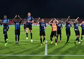 Atalanta liderliği bırakmıyor!