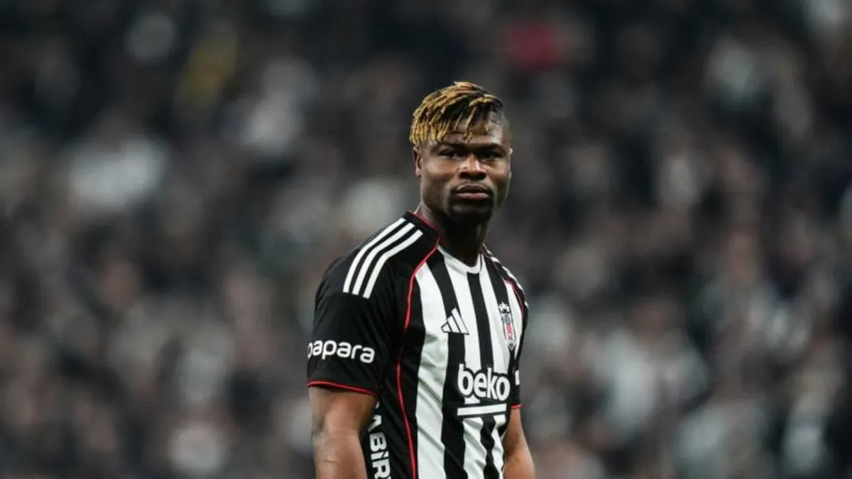 Emmanuel Agbadou'dan Beşiktaş taraftarına mesaj!