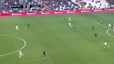 Ernest Muci'den şık hareketler!