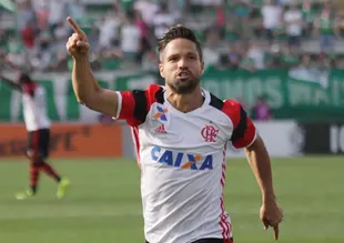 Diego Ribas küllerinden doğdu