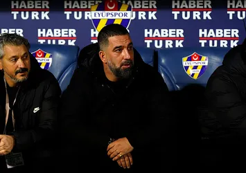 Arda Turan kırmızı kart gördü!