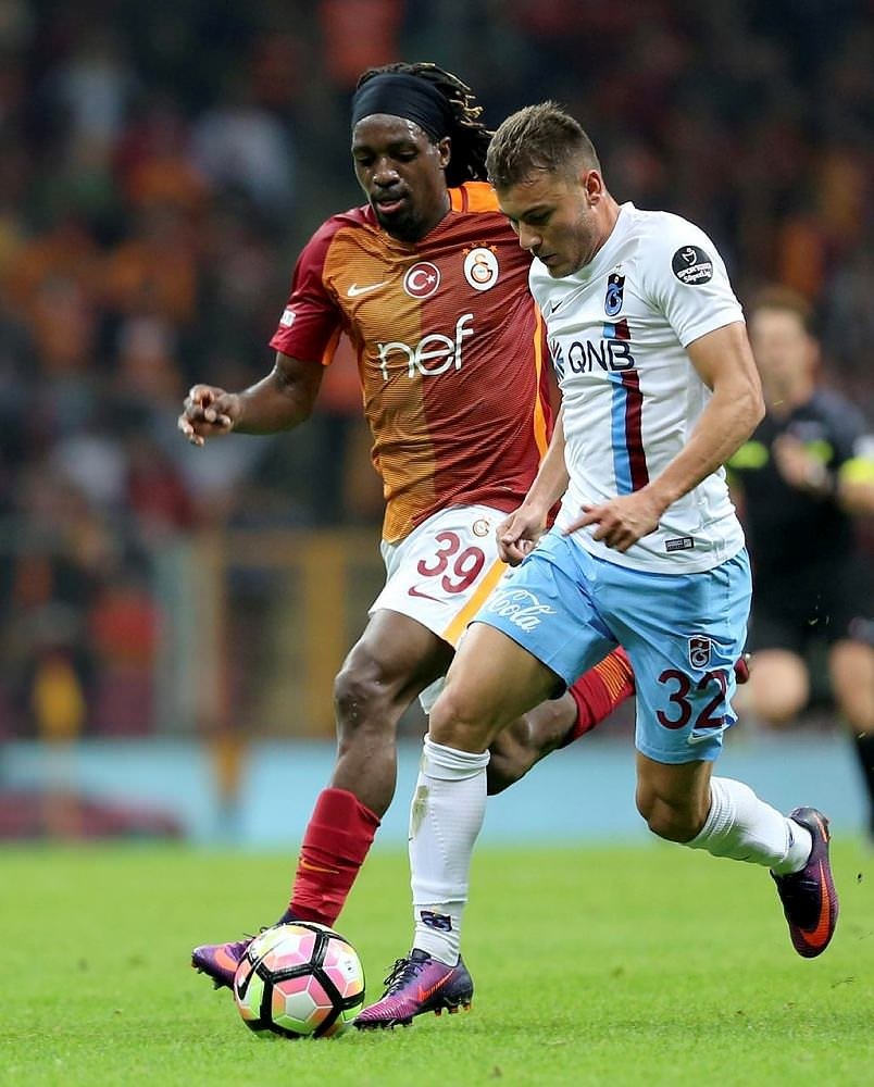 Cavanda, Sabri Sarıoğlu’nu arattı!