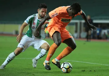 Alanyaspor, Konya'da güldü