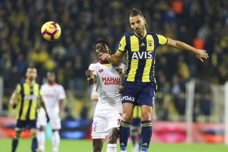 Ersun Yanal’dan 11’de revizyon!