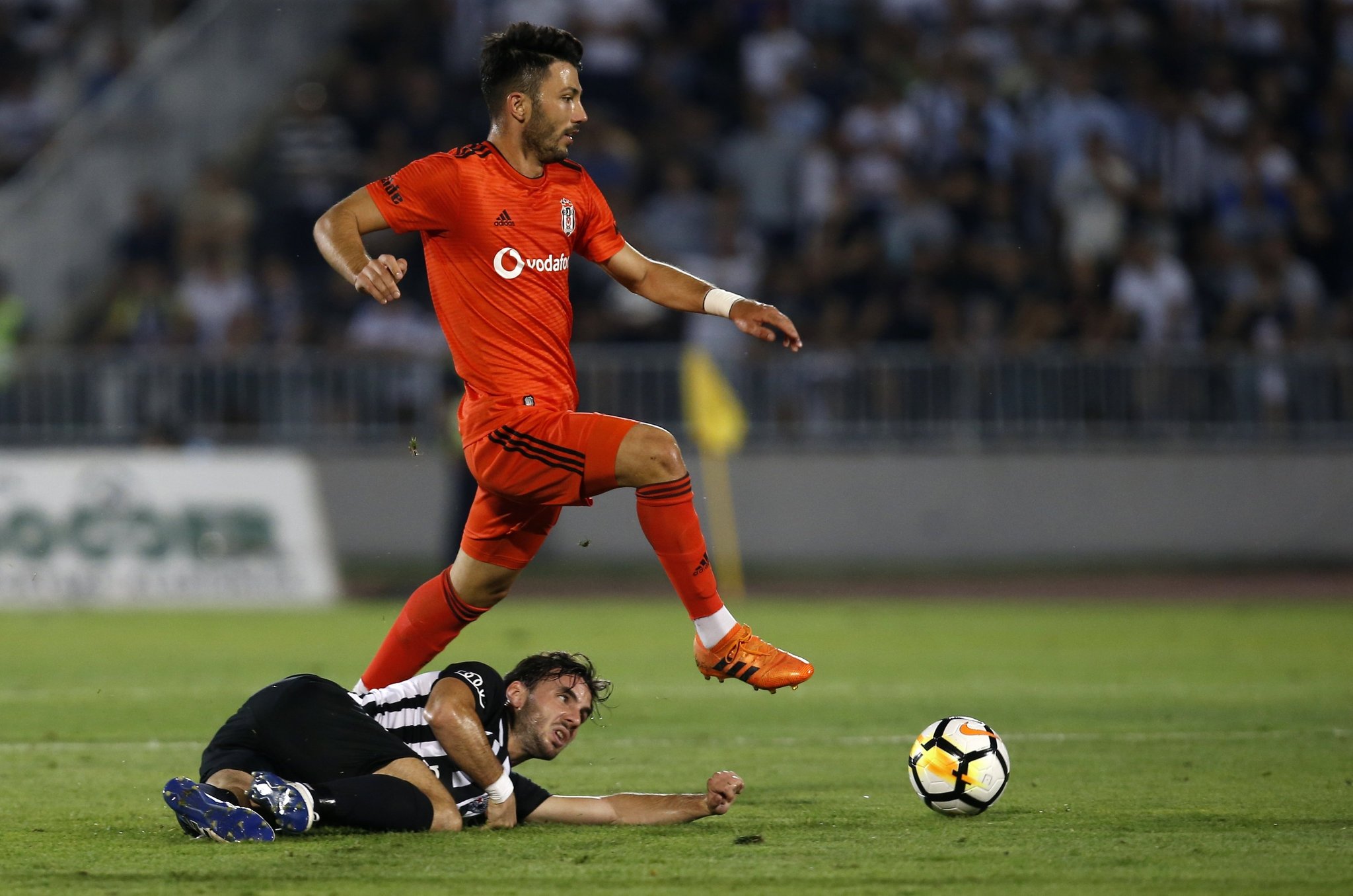 Beşiktaş’a Tolgay Arslan piyangosu!