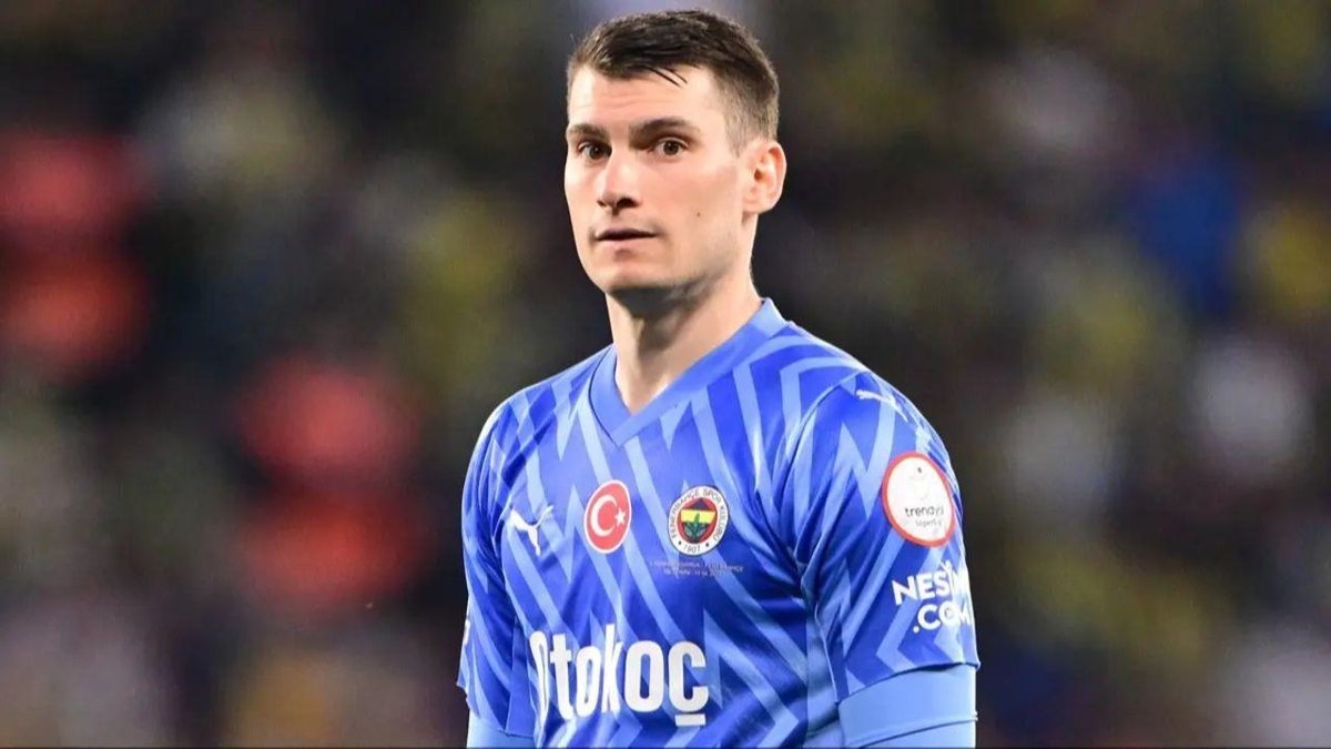 Fenerbahçe'de Dominik Livakovic Hırvatistan aday kadrosuna çağrıldı! Fenerbahçe'de Dominik Livakovic Hırvatistan aday kadrosuna çağrıldı!