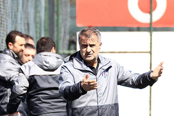 Beşiktaş'ta Şenol Güneş o isimlerin biletini kesti