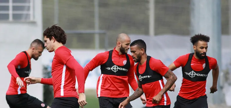 Antalyaspor'da transferler camiayı sevindirdi