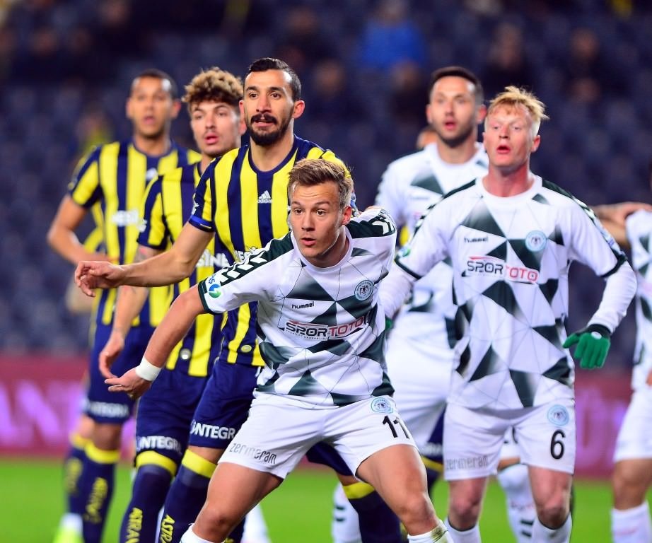 Fenerbahçe-Atiker Konyaspor karşılaşmasından kareler