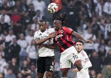 Beşiktaş evinde yıkıldı!
