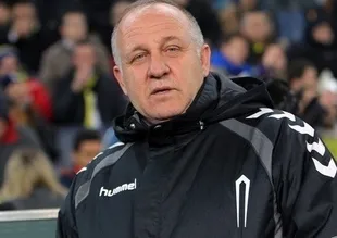 "Aatif güle oynaya oynar"