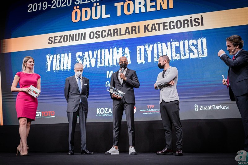 Süper Lig’in en’leri belli oldu! İşte ödül töreninden kareler