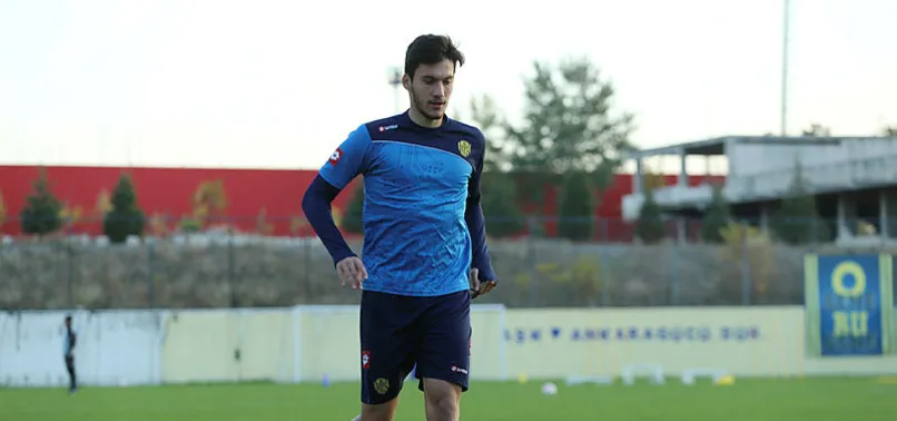Beşiktaş Umut Nayir'ı bitirdi