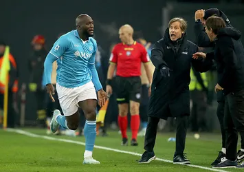 Napoli deplasmanda galip!
