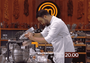 MasterChef'te ilk 4'e giren üçüncü yarışmacı kim oldu?