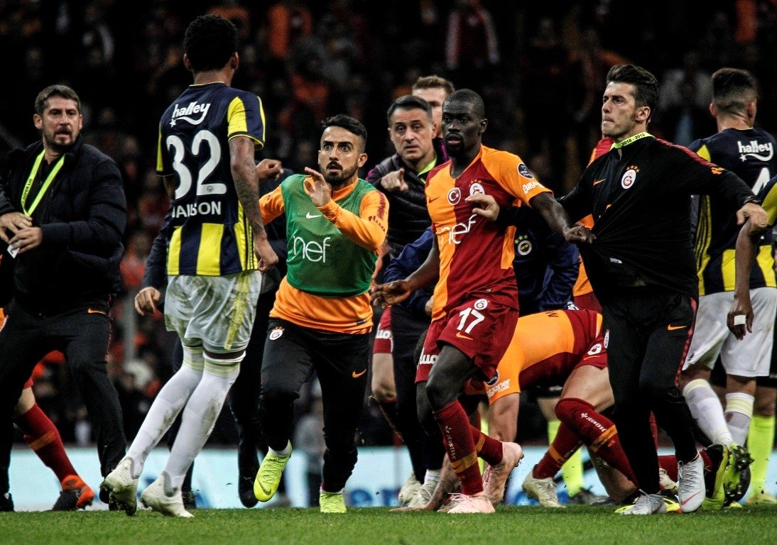 Avrupa’ya rezil olduk! ’Vahşi bir kavga...’