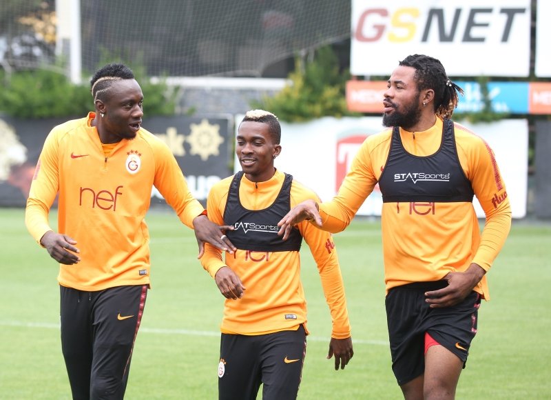 İtalyanlar duyurdu! ’Okaka, Galatasaray’a imza atacak’