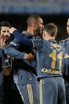 Fenerbahçe'den Denizlispor'a farklı tarife