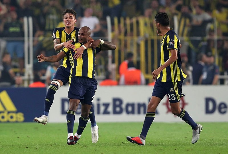 Fenerbahçe’ye Ayew’den kötü haber!