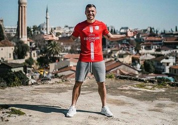 Antalyaspor'a Podolski müjdesi