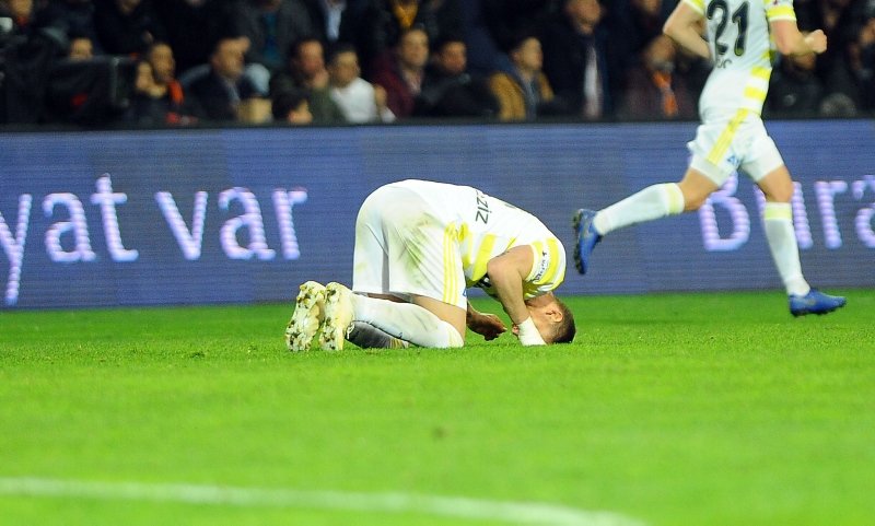 Fenerbahçe golcüsünü buldu! Slimani’nin yerine o geliyor