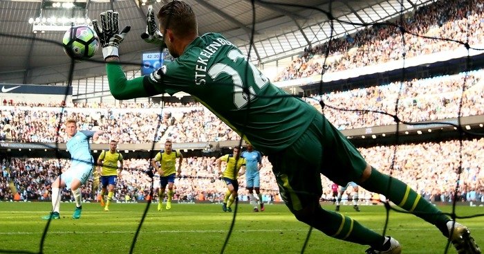 UEFA’dan tarihi penaltı kararı