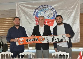 Önder Karaveli resmen Adanaspor'da