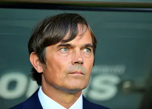 Phillip Cocu ideal 11'ini kuruyor
