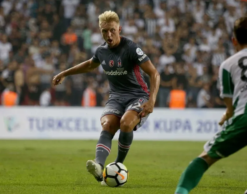 Andreas Beck'ten dikkat çeken açıklama: Genç oyunculara Türkiye Ligi'ni tavsiye etmem! - 8