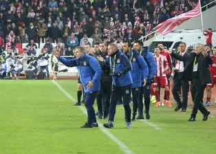 Ersun Yanal'a büyük şok! "İstifa..."